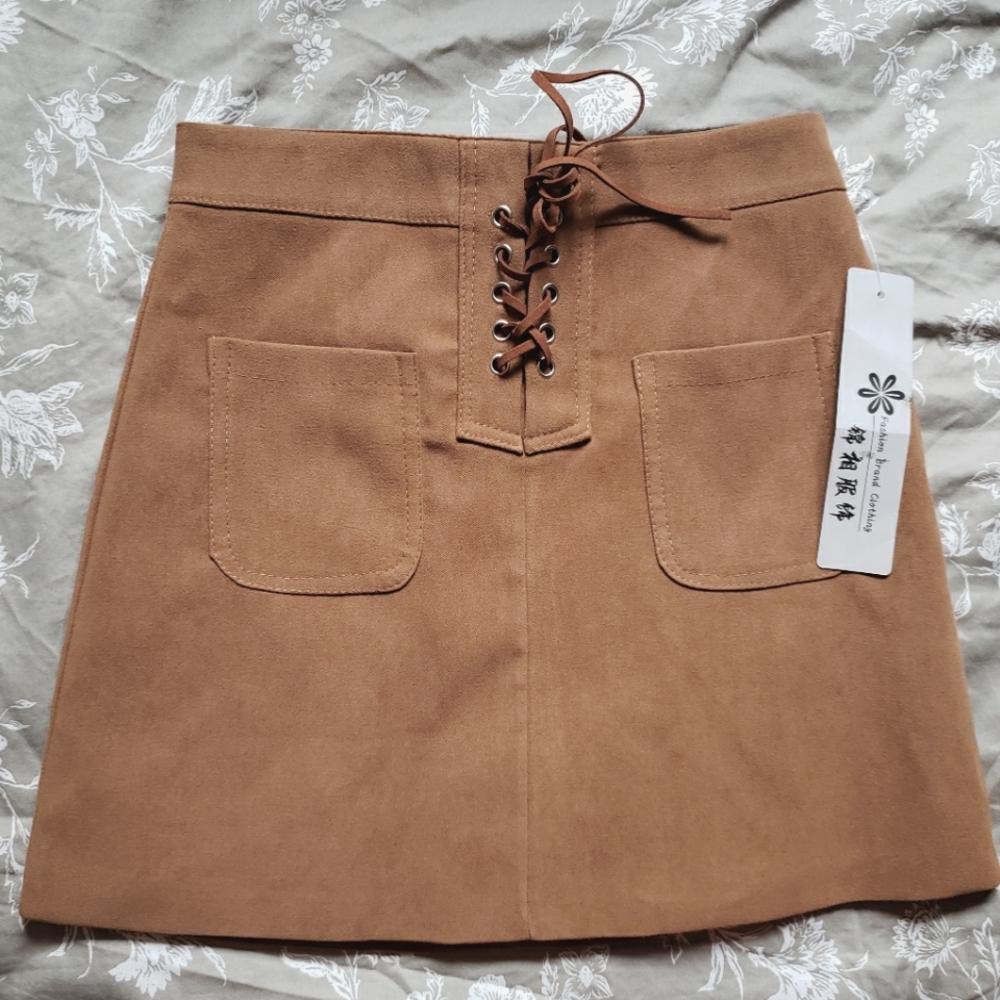Tan Tie-up Two Pocket Skirt Size Medium